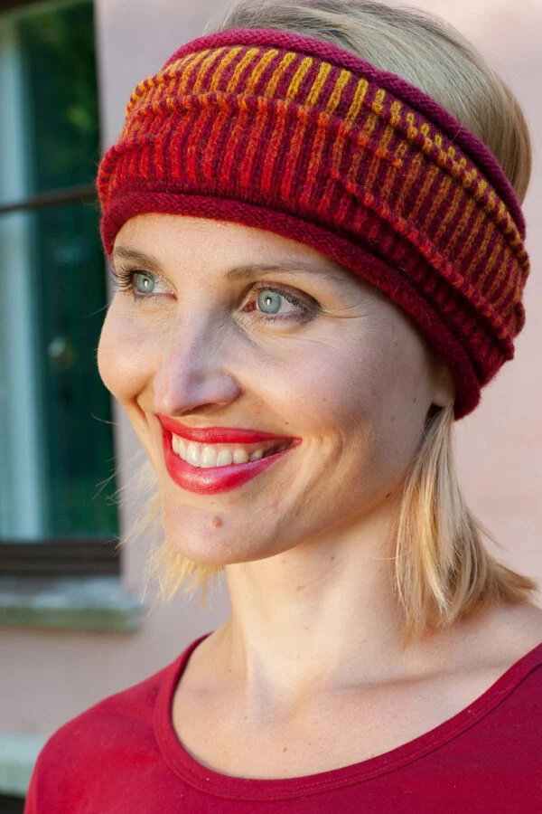 Wool headband with cord pleats and stripes
