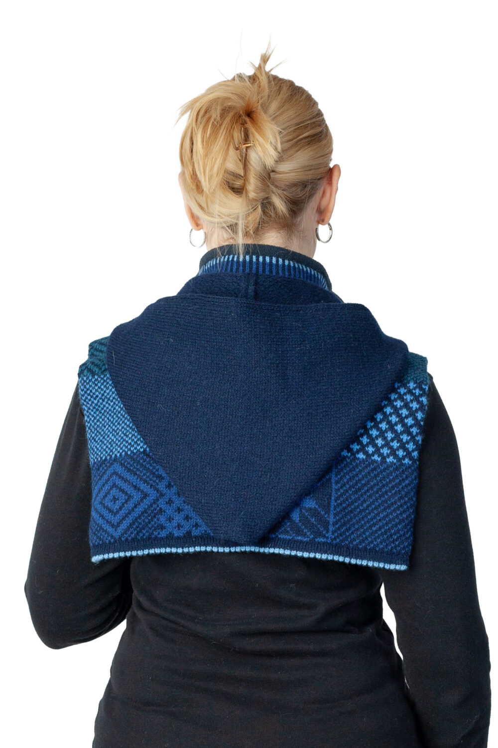 Wool neck warmer bib with zipper and hood - Image 4