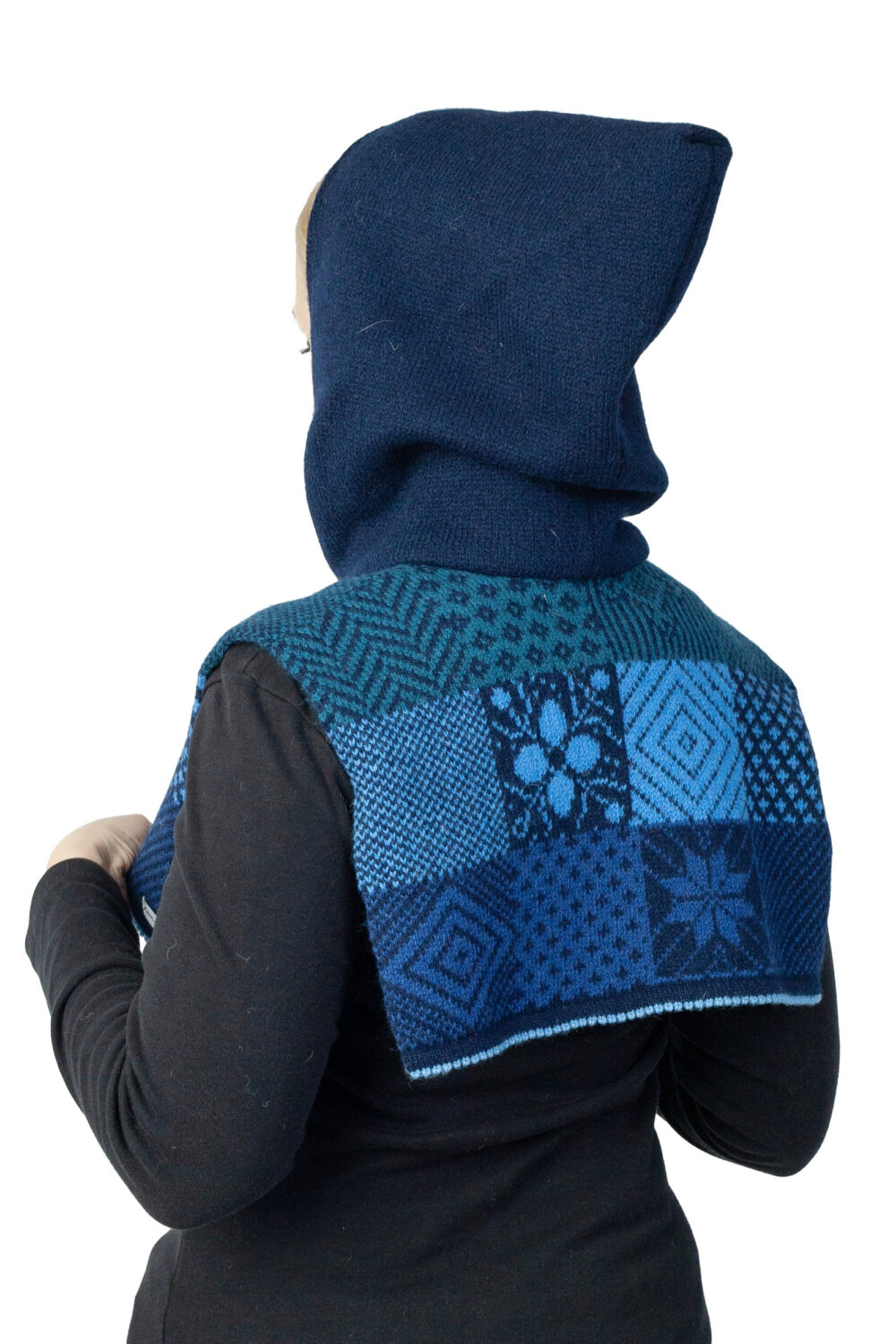 Wool neck warmer bib with zipper and hood - Image 5