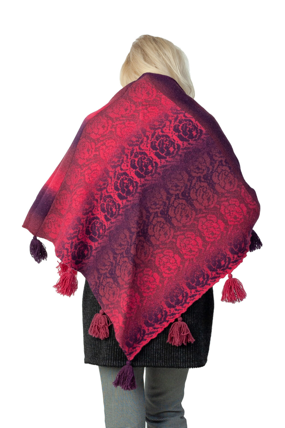 Wool triangle shawl with roses - Image 2