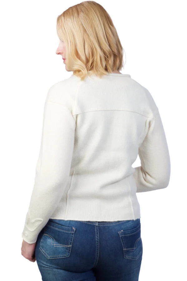 Kurze Strickjacke aus Wolle mit Stickerei