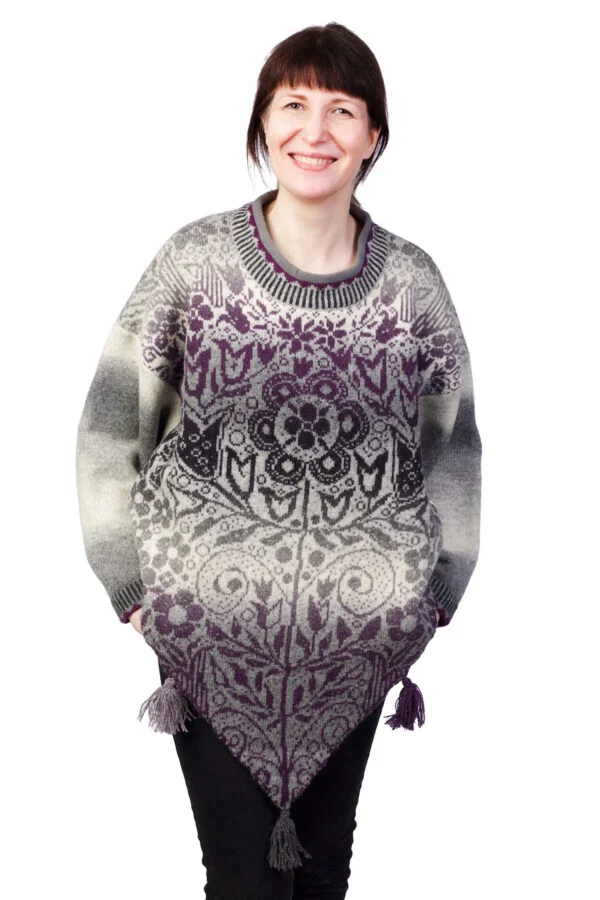 Trekantet uldponcho