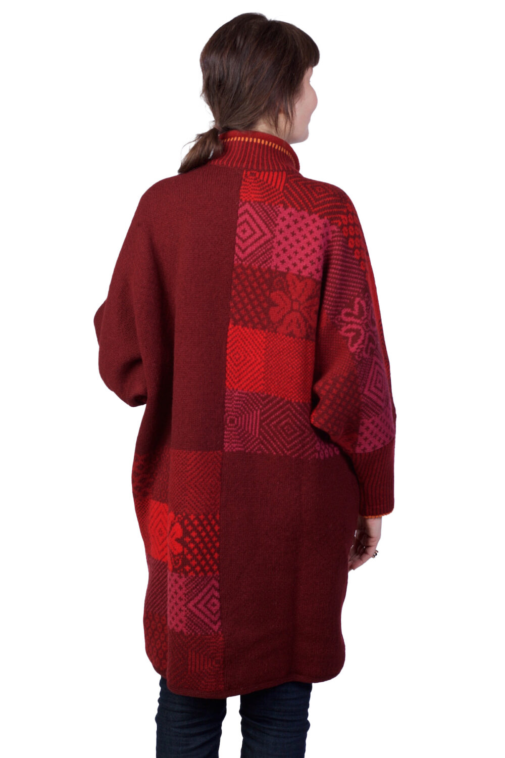 Wool poncho with geometrical patterns and pocket - Image 2