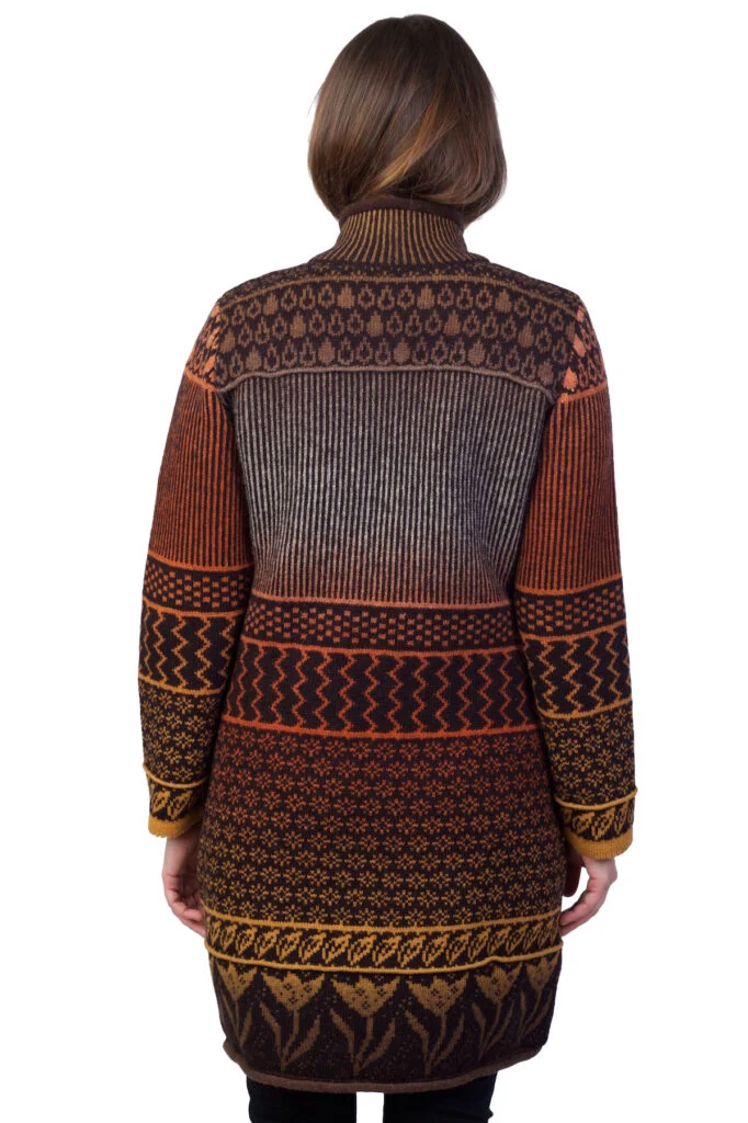 Wool cardigan with weather patterns pockets and zipper – image 2