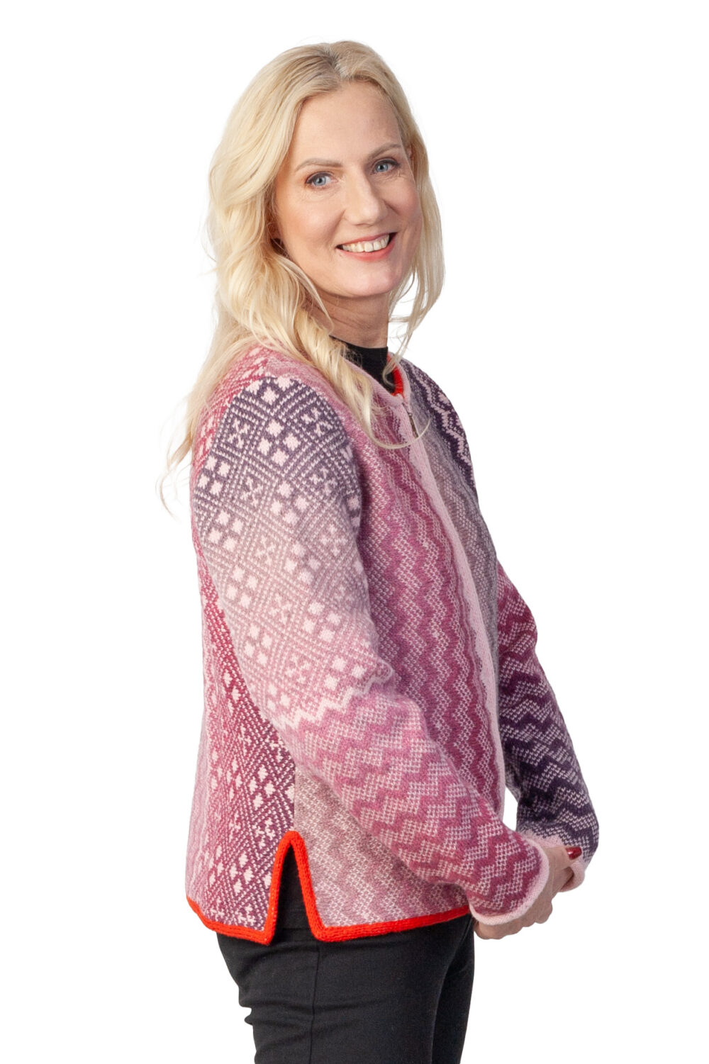 Short wool cardigan with a zigzag pattern - Image 4