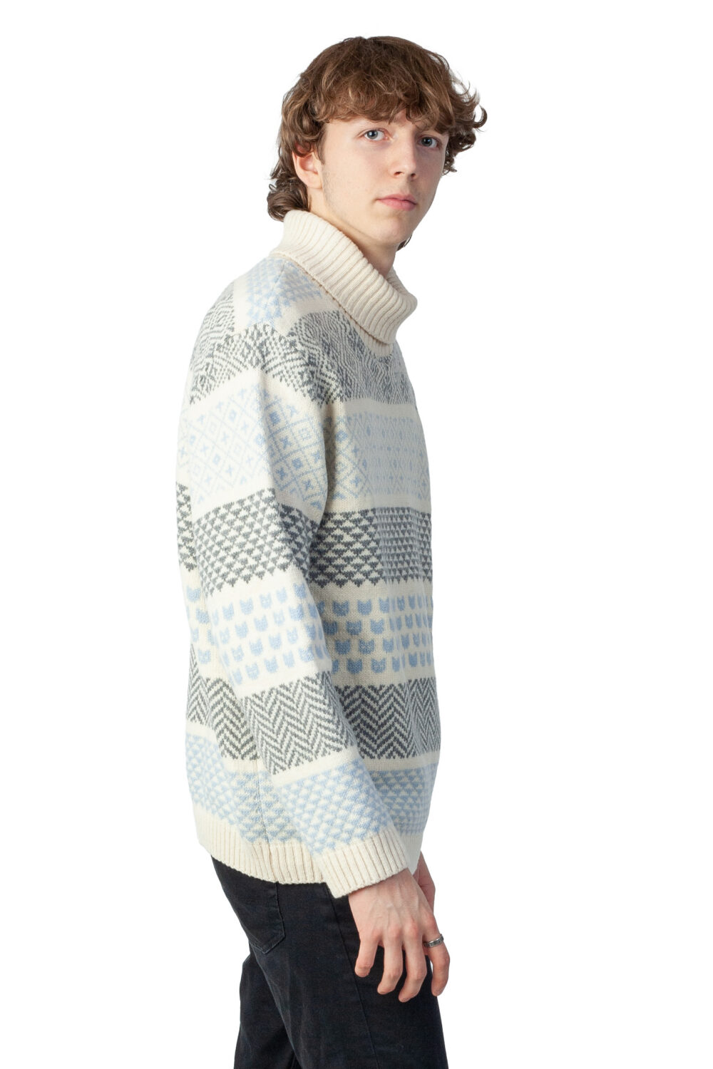 Merino wool turtleneck pullover with cat patterns - Image 8