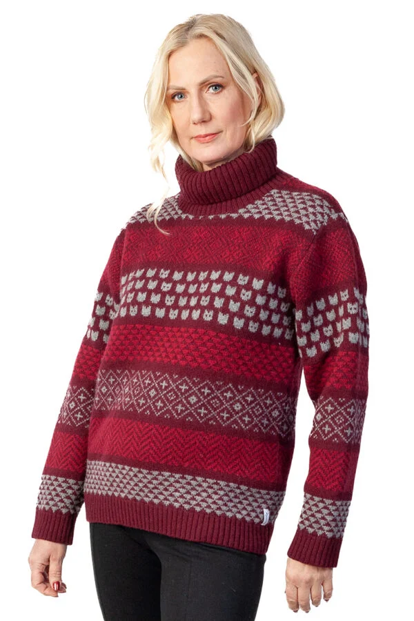 Rullekravesweater i merinould med kattemønstre