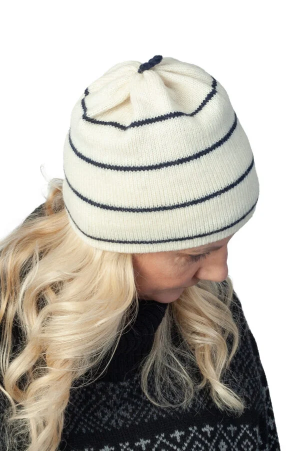 Wool hat with stripes – image 2