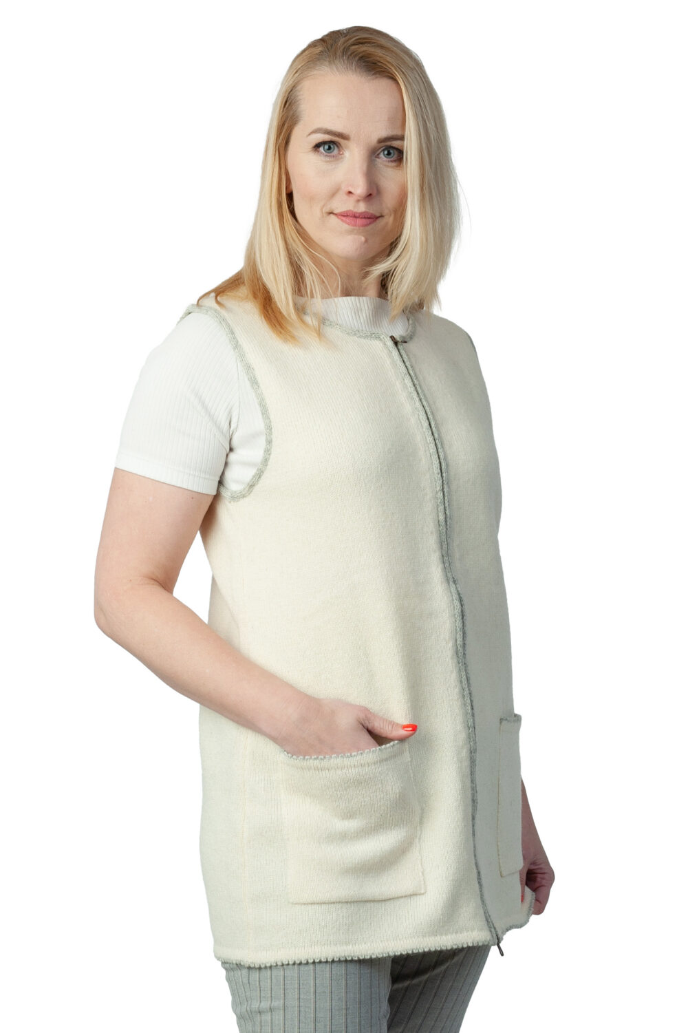 Long wool vest with pockets and zipper - Image 3