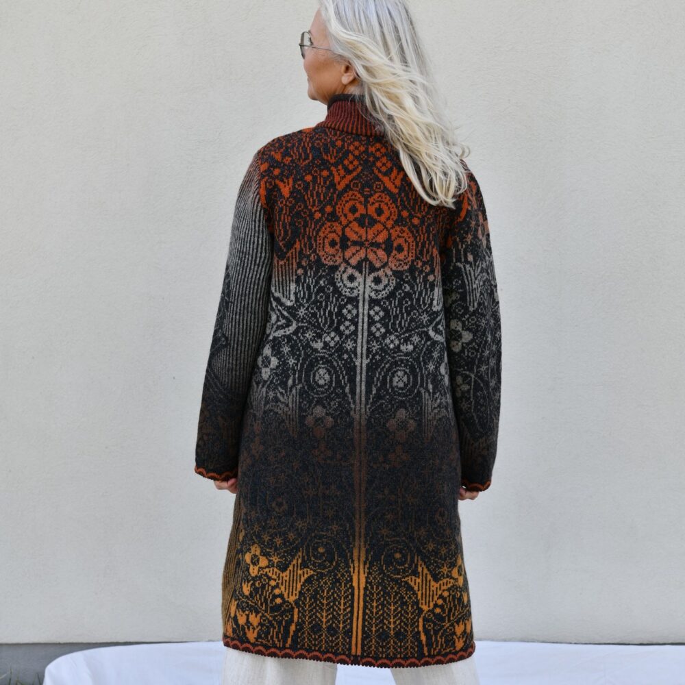 Long wool A-line coat with pockets - Image 2