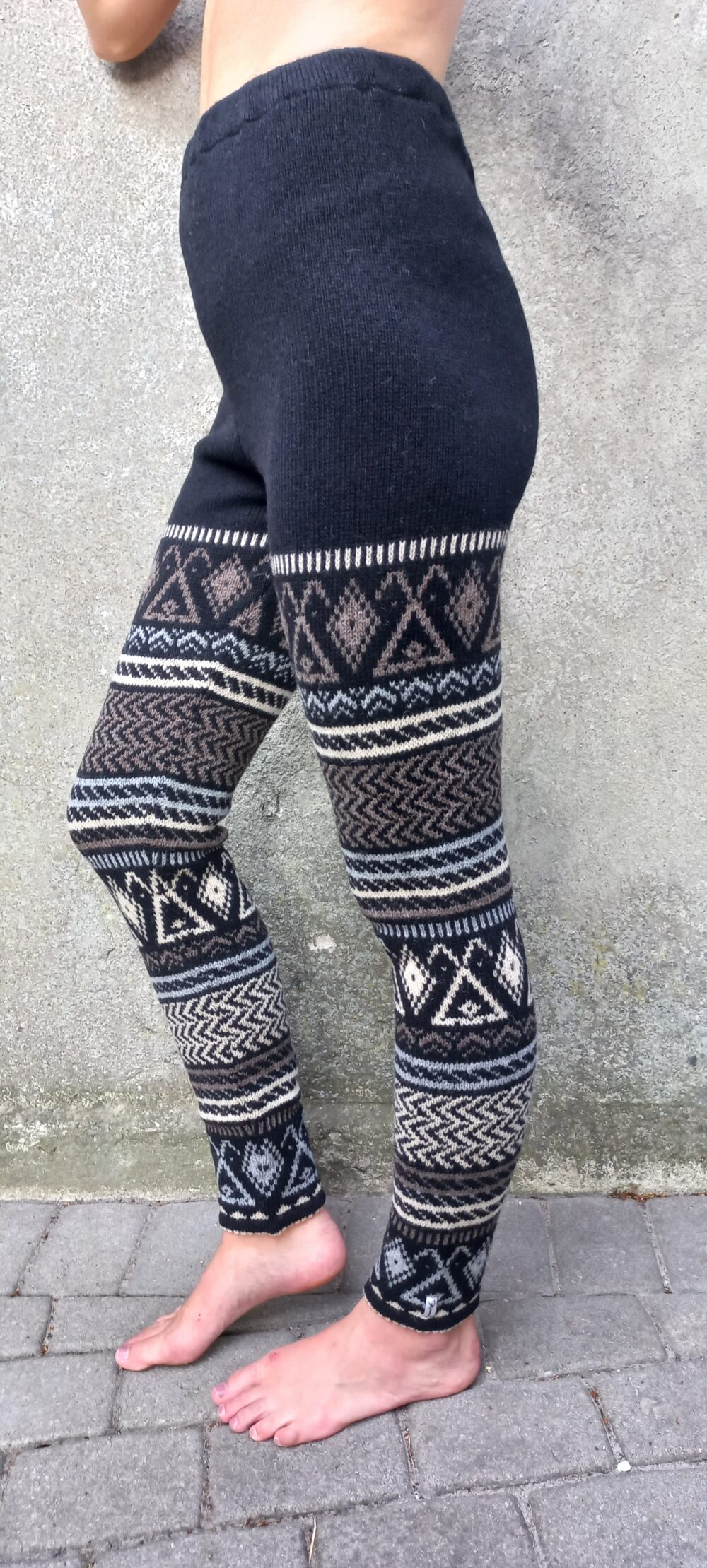 Wool leggings with power symbols - Image 2