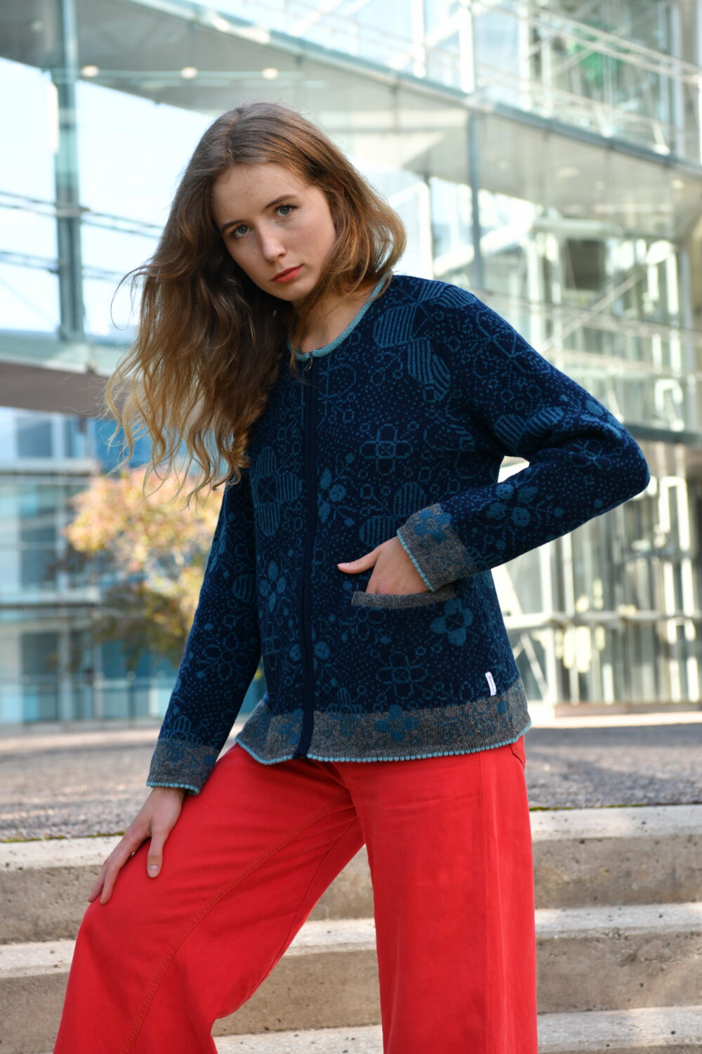 Cardigan with a Tree of Life flower pattern - Image 4
