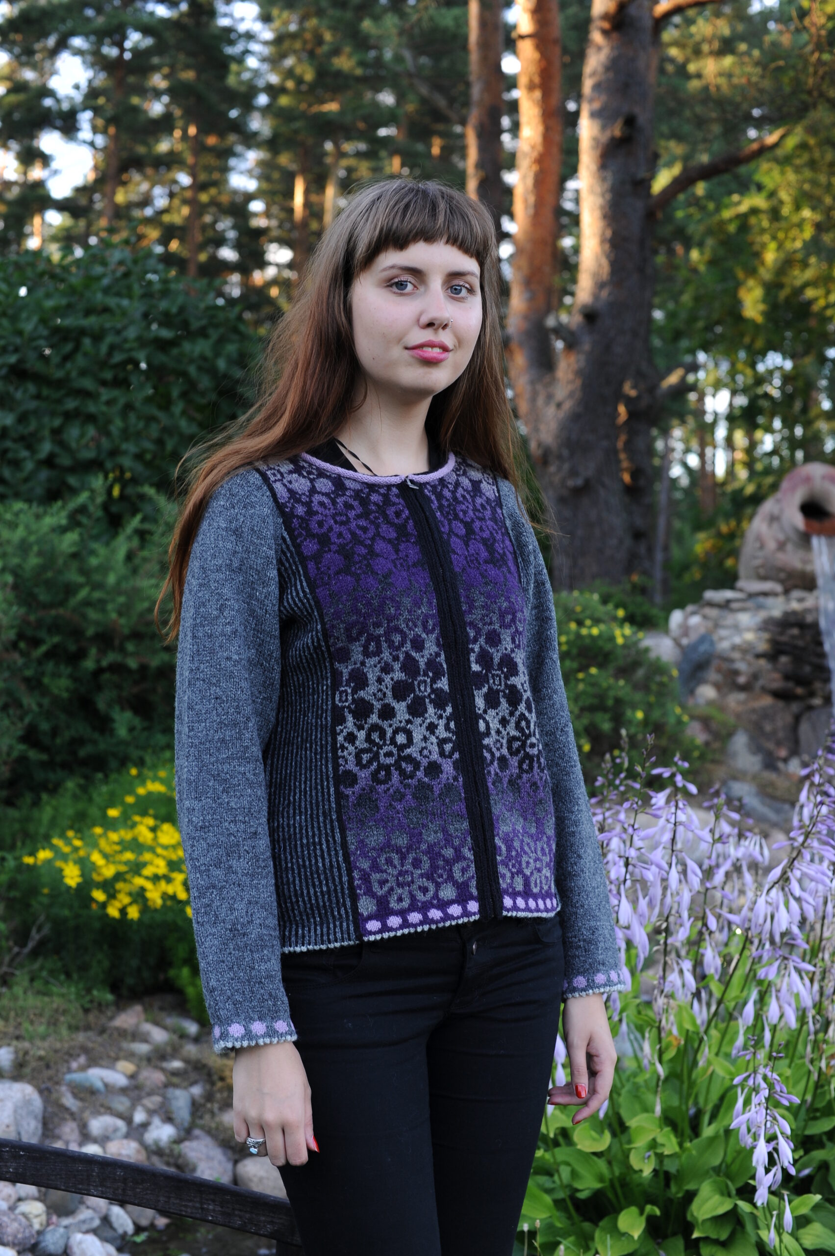 girl with purple and grey cardigan Short wool kardigan with flowers - Image 1