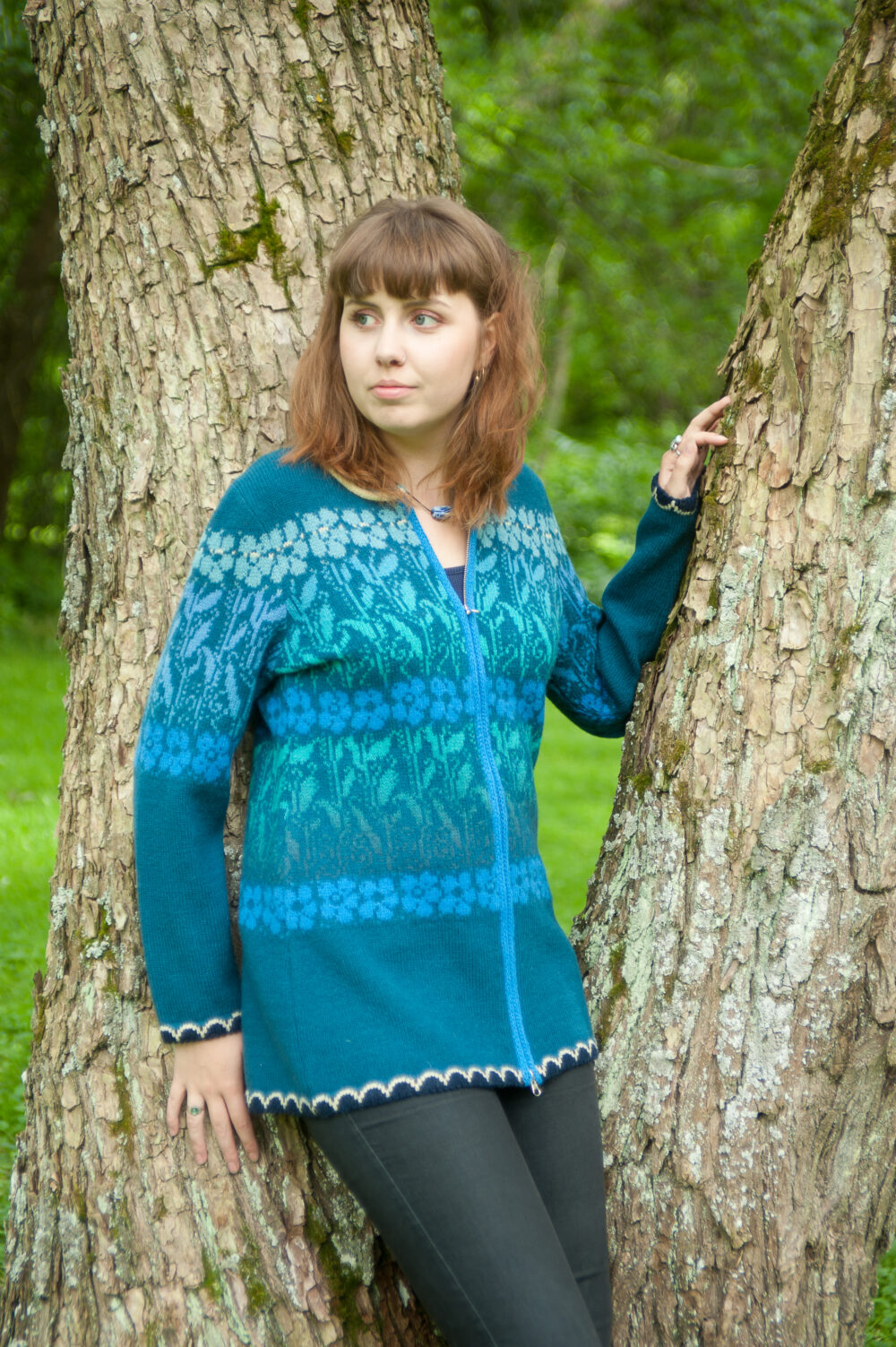 Wool cardigan with floral pattern and zipper - Image 2