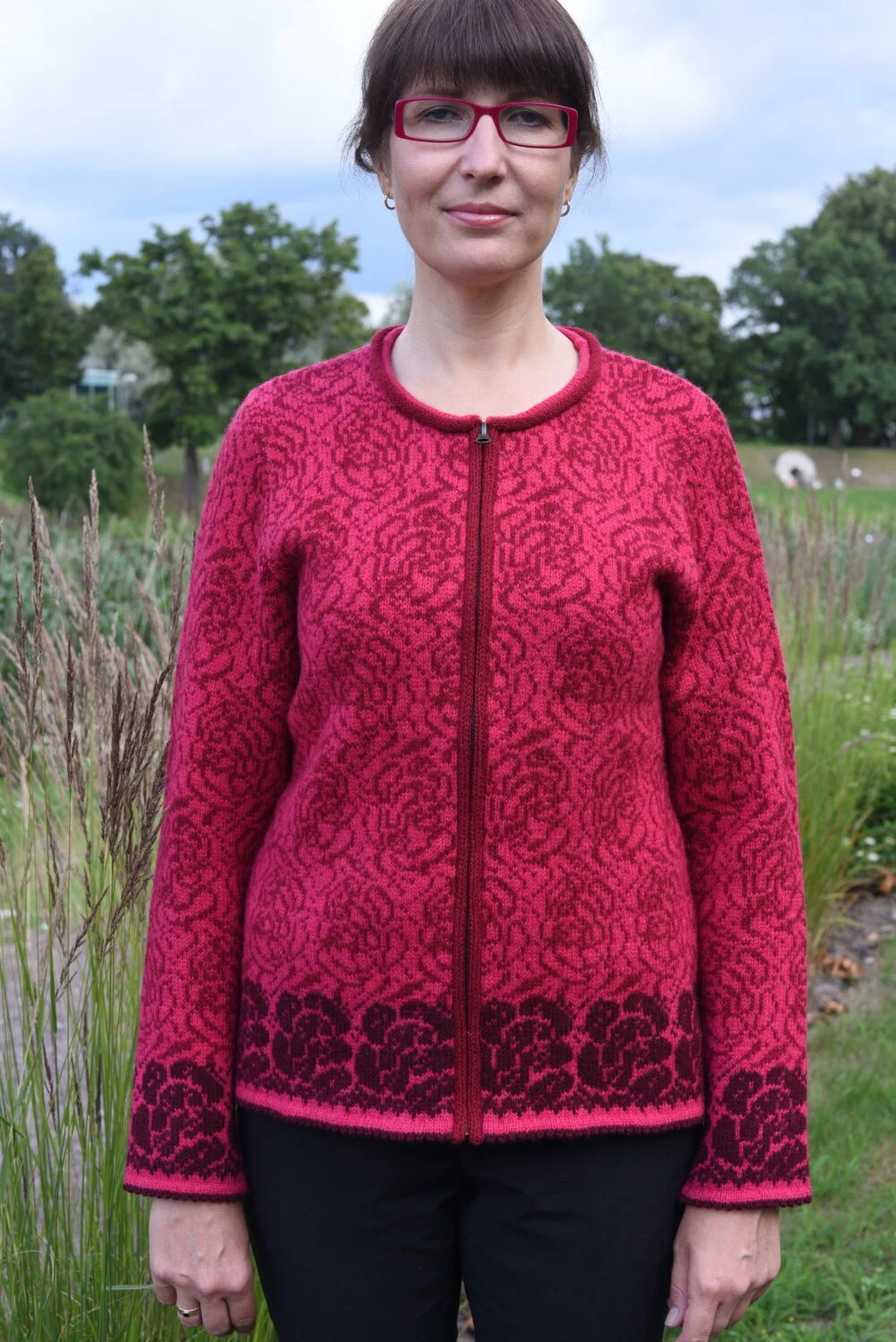 Cardigan med rosemønster