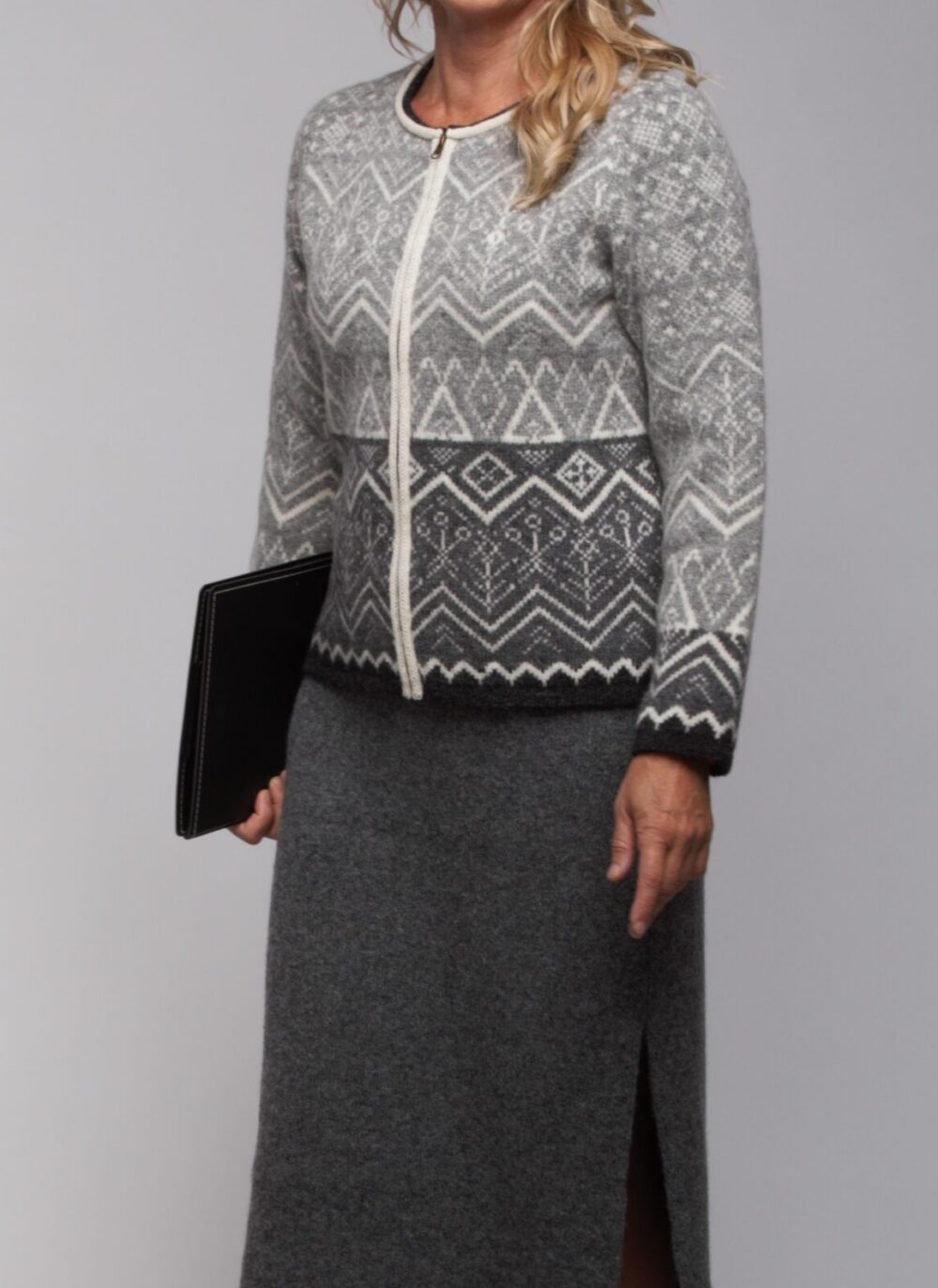 Short wool cardigan Mythology - Image 2
