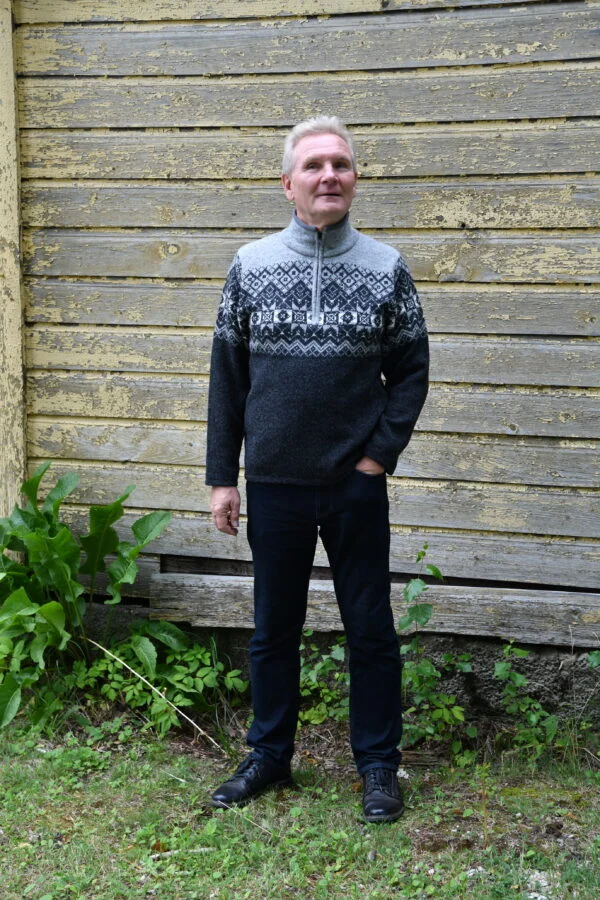 Wool men's pullover with Nordic eight-pointed star pattern – image 2