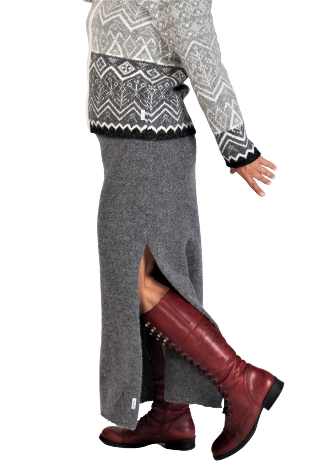 Long wool skirt with a protective symbol and a slit - Image 4