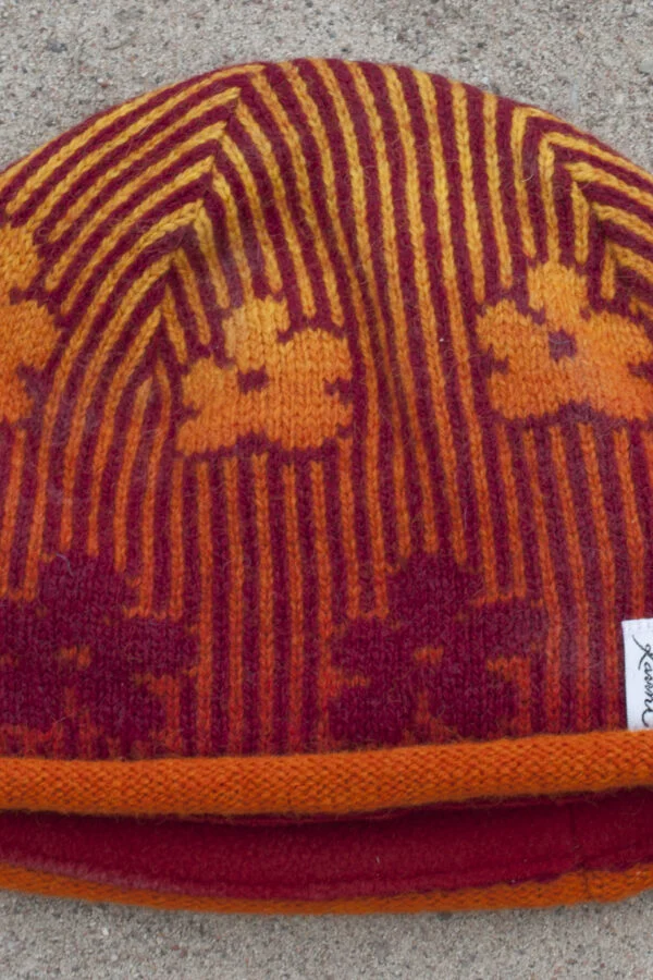 Wool hat with flowers and stripes
