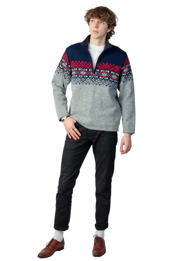 Wollpullover mit halbem Reißverschluss