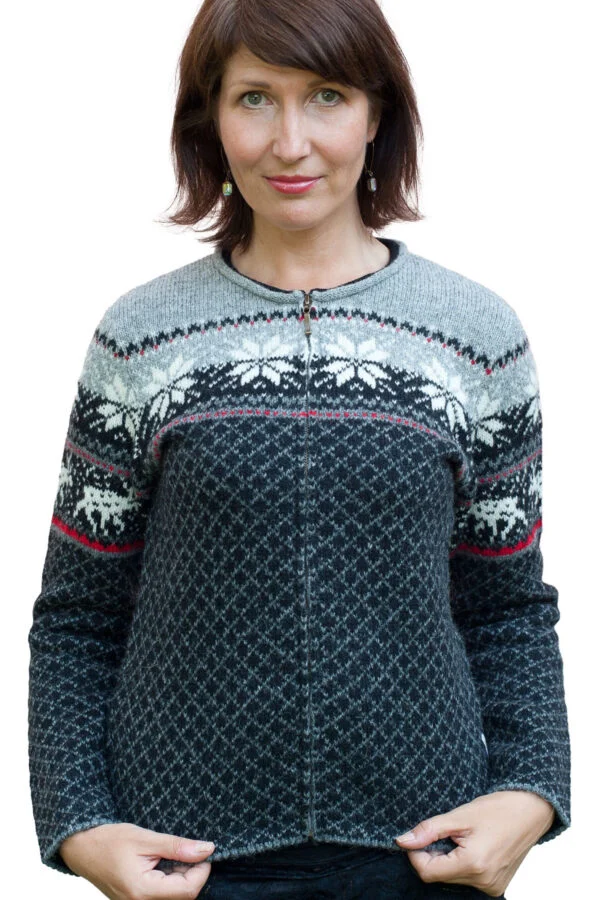 Kurze Strickjacke aus Wolle mit Schneeflocken und Rentieren