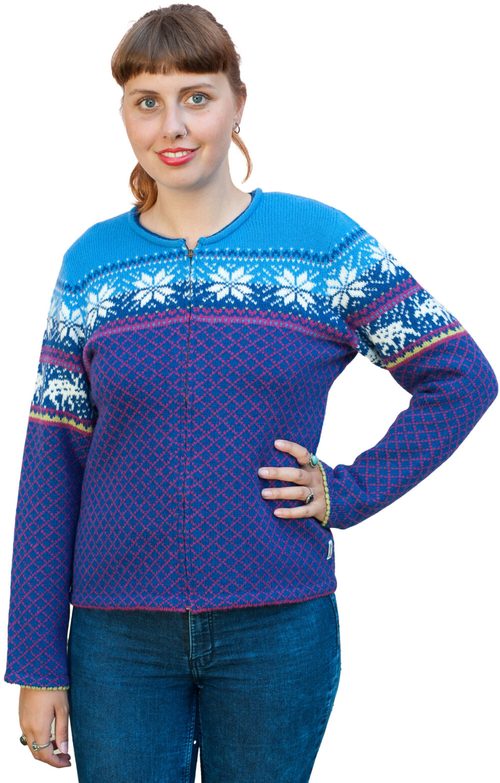 t-587-dd1-short-wool-cardigan-snowflakes-reindeer-front-2.jpg Short wool cardigan with snowflakes and reindeer - Image 1