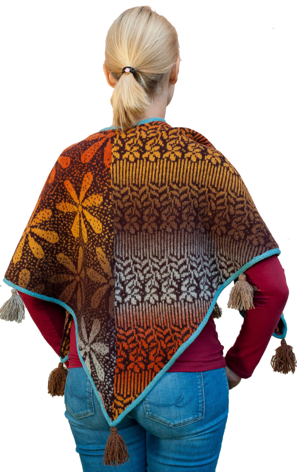 Square wool shawl with tassels - Image 2