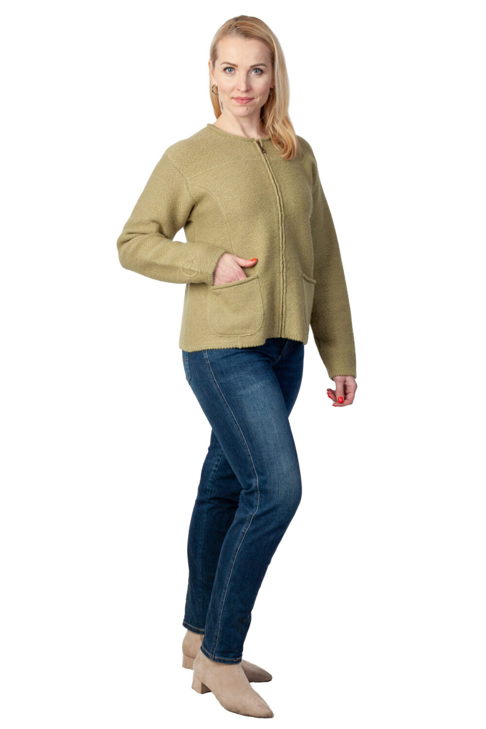 Short wool cardigan with a paw print and pockets - Image 2