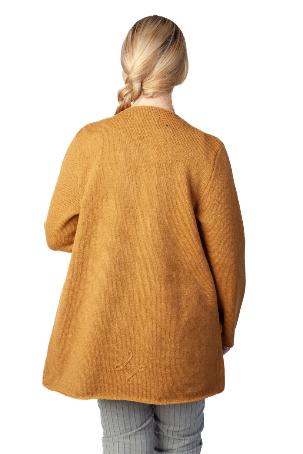 Wool wrap cardigan with pockets and protective patterns - Image 2