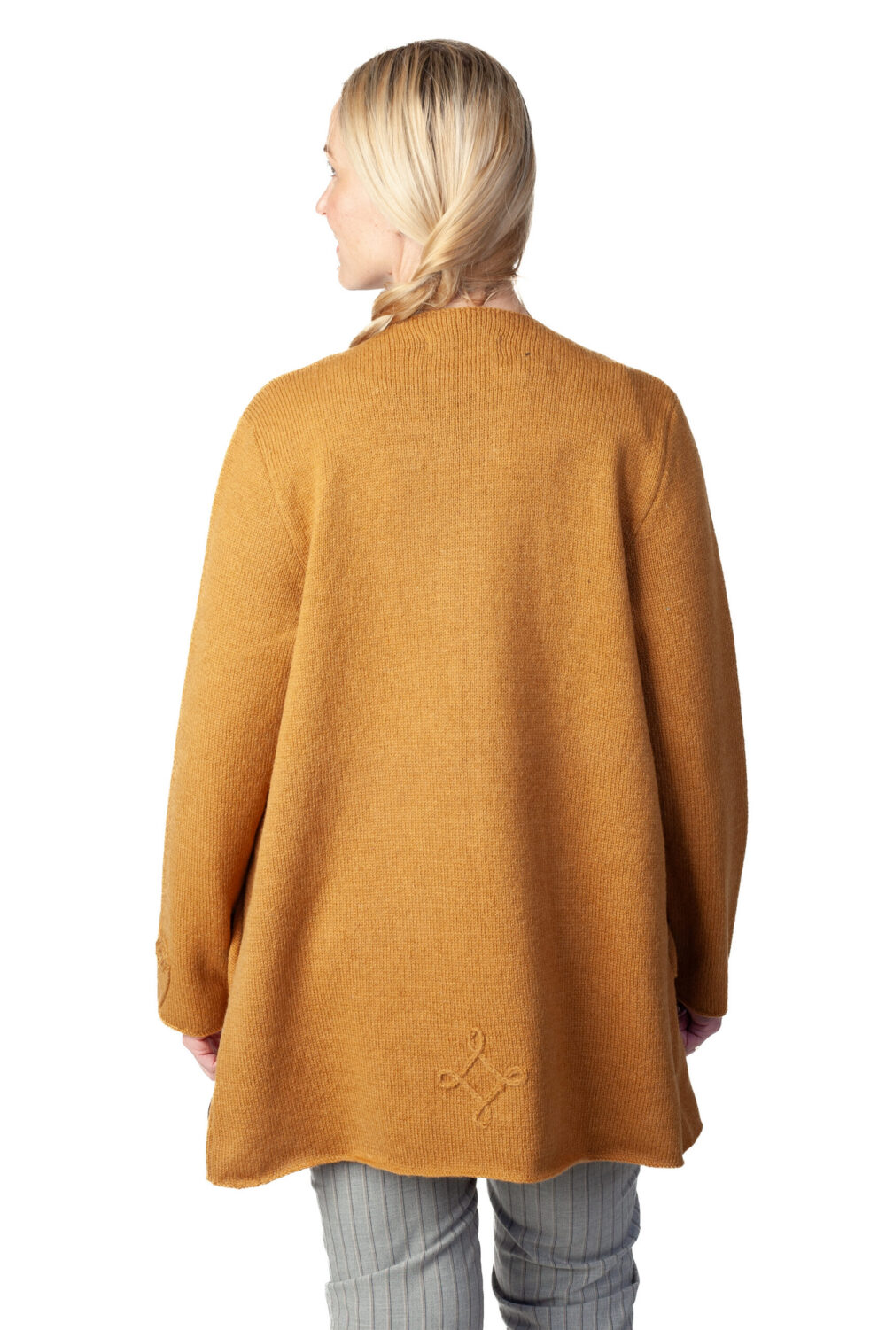 Wool wrap cardigan with pockets and protective patterns - Image 3