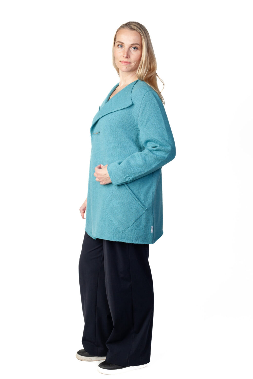 Wool wrap cardigan with pockets and protective patterns - Image 2
