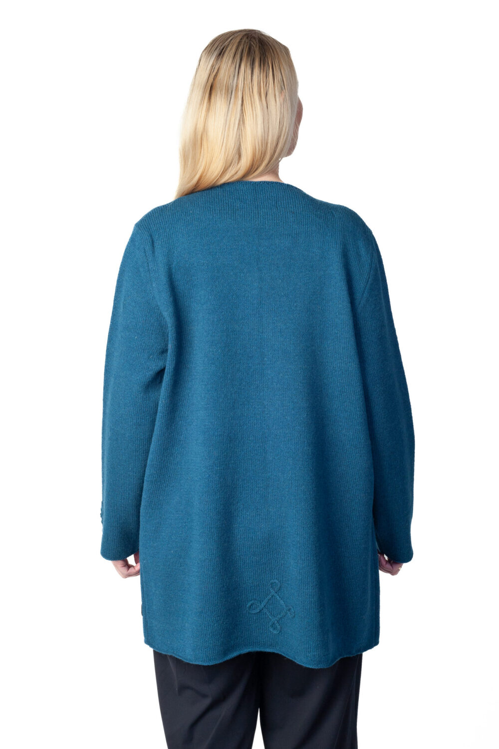 Wool wrap cardigan with pockets and protective patterns - Image 4