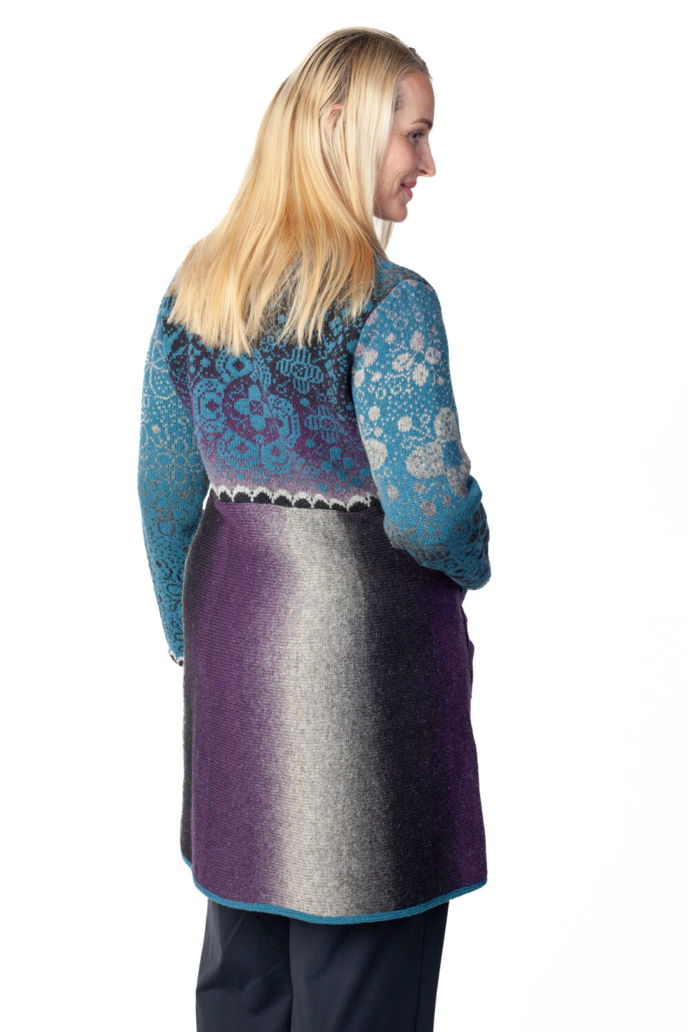 Long wool cardigan with pockets and Tree of Life flower - Image 3