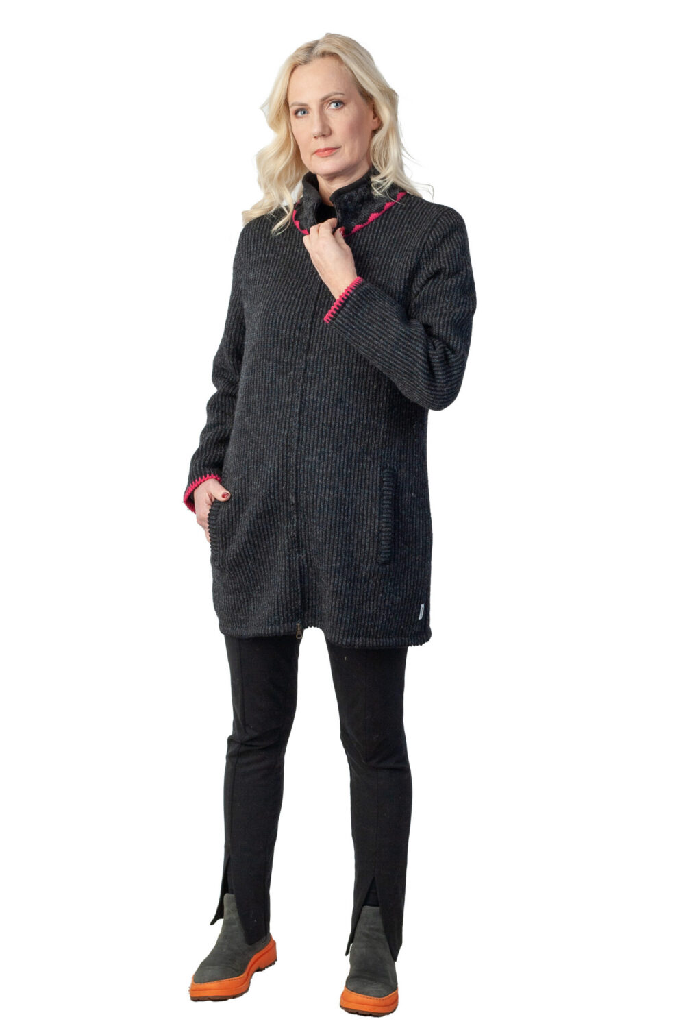 Wool jacket with a stand-up collar and lining - Image 3