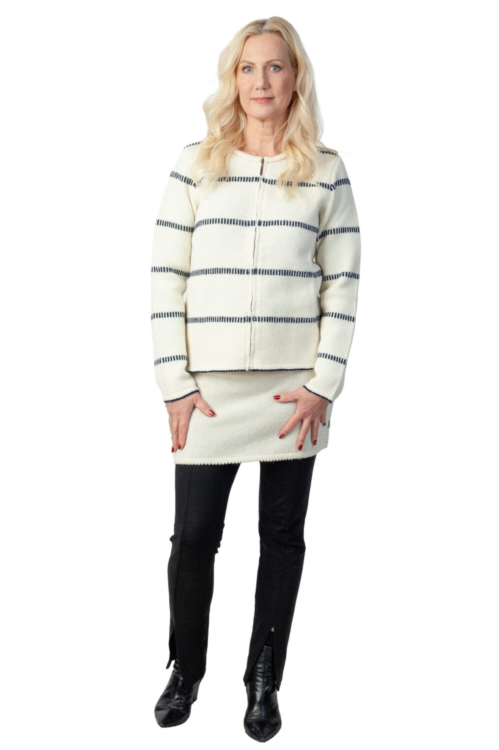 Short wool cardigan with stripes - Image 2