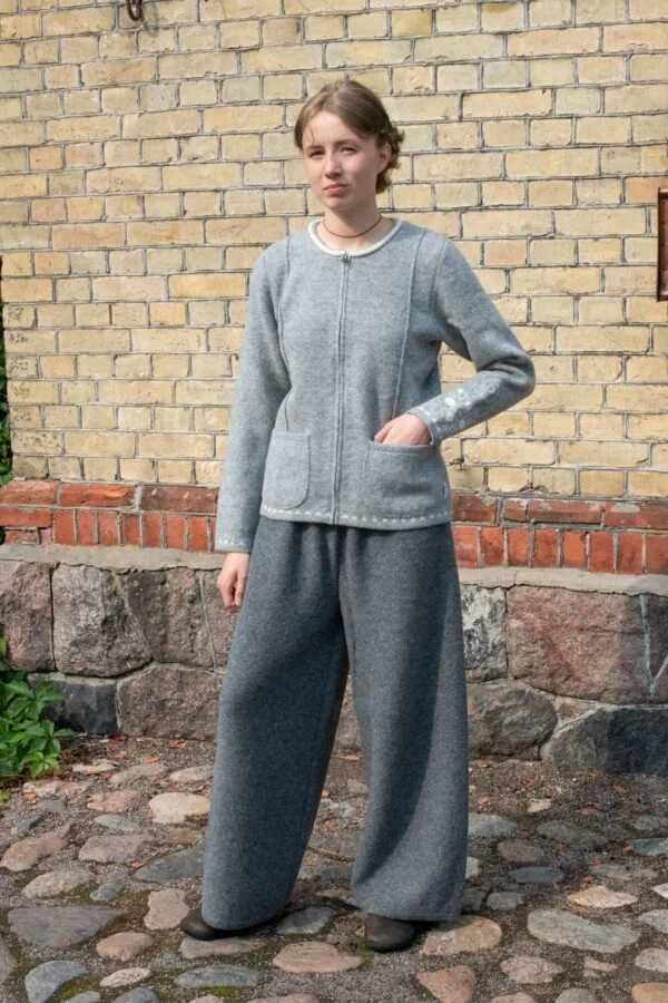 Short classic cardigan, solid color, spiral pattern on sleeve