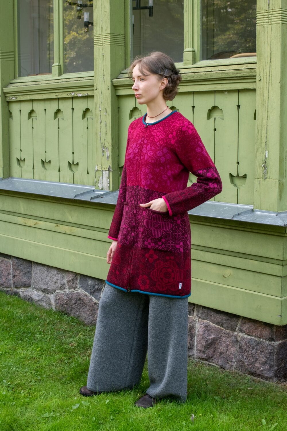 Long Cardigan with Power Flowers and Pockets - Image 3