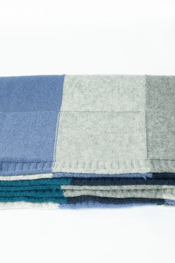Wool throw "Wide checkered-stripes"