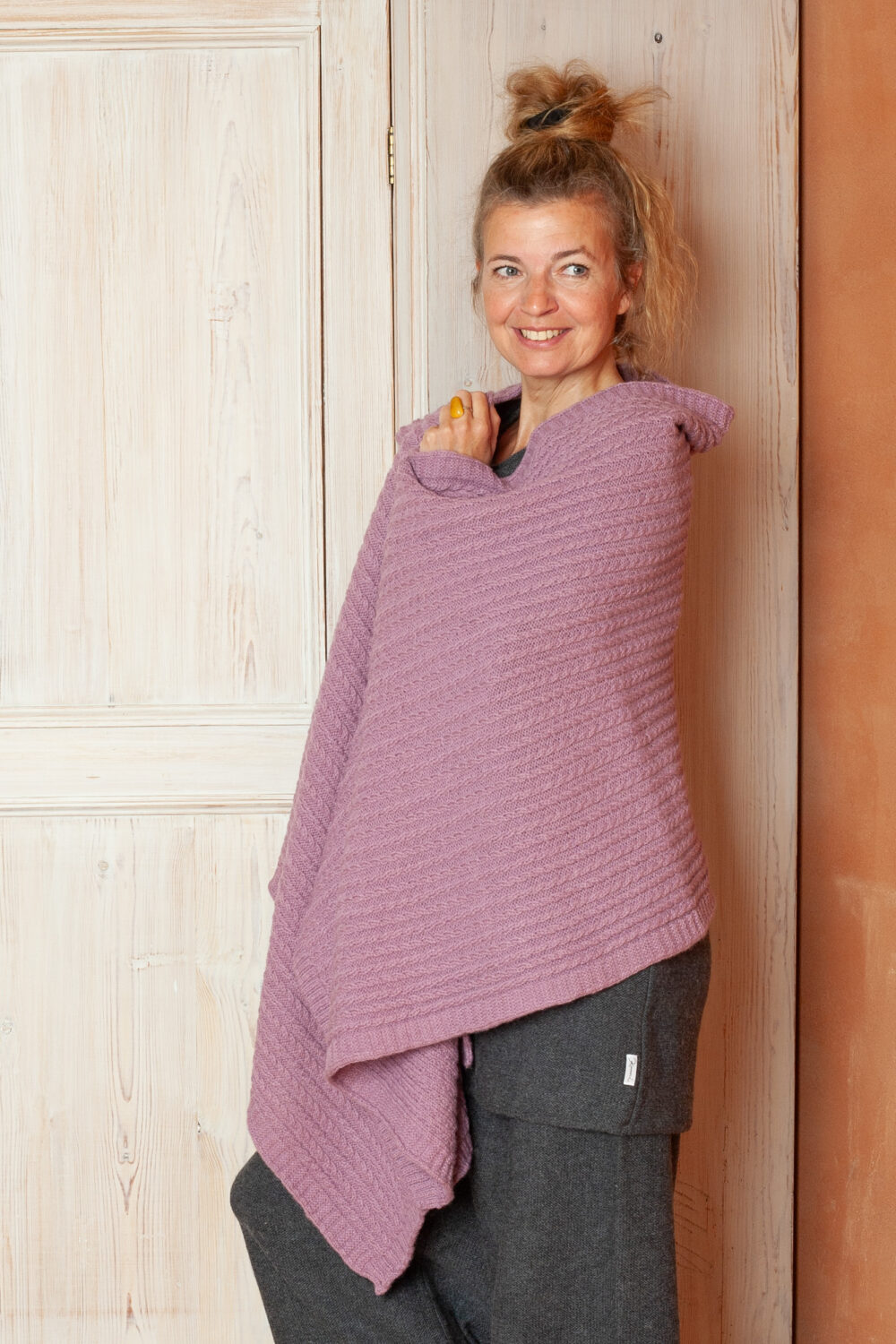 Wool throw "Braid" - Image 2