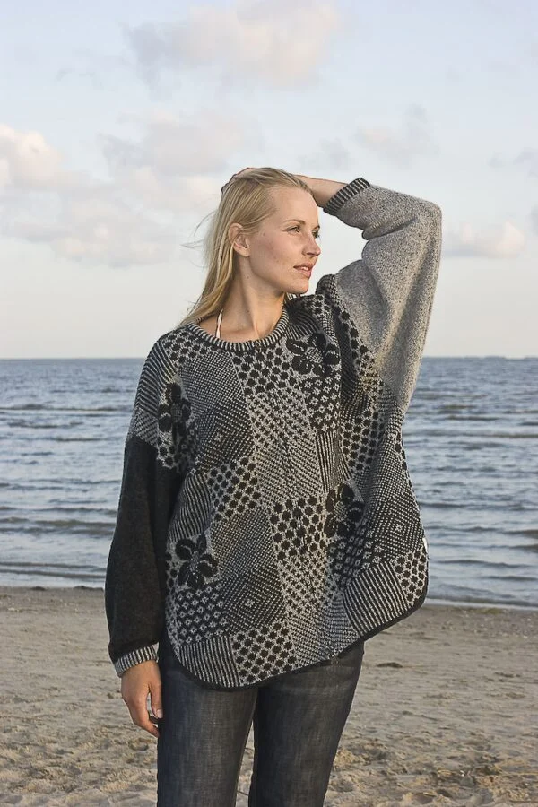 Poncho suurte ruutudega