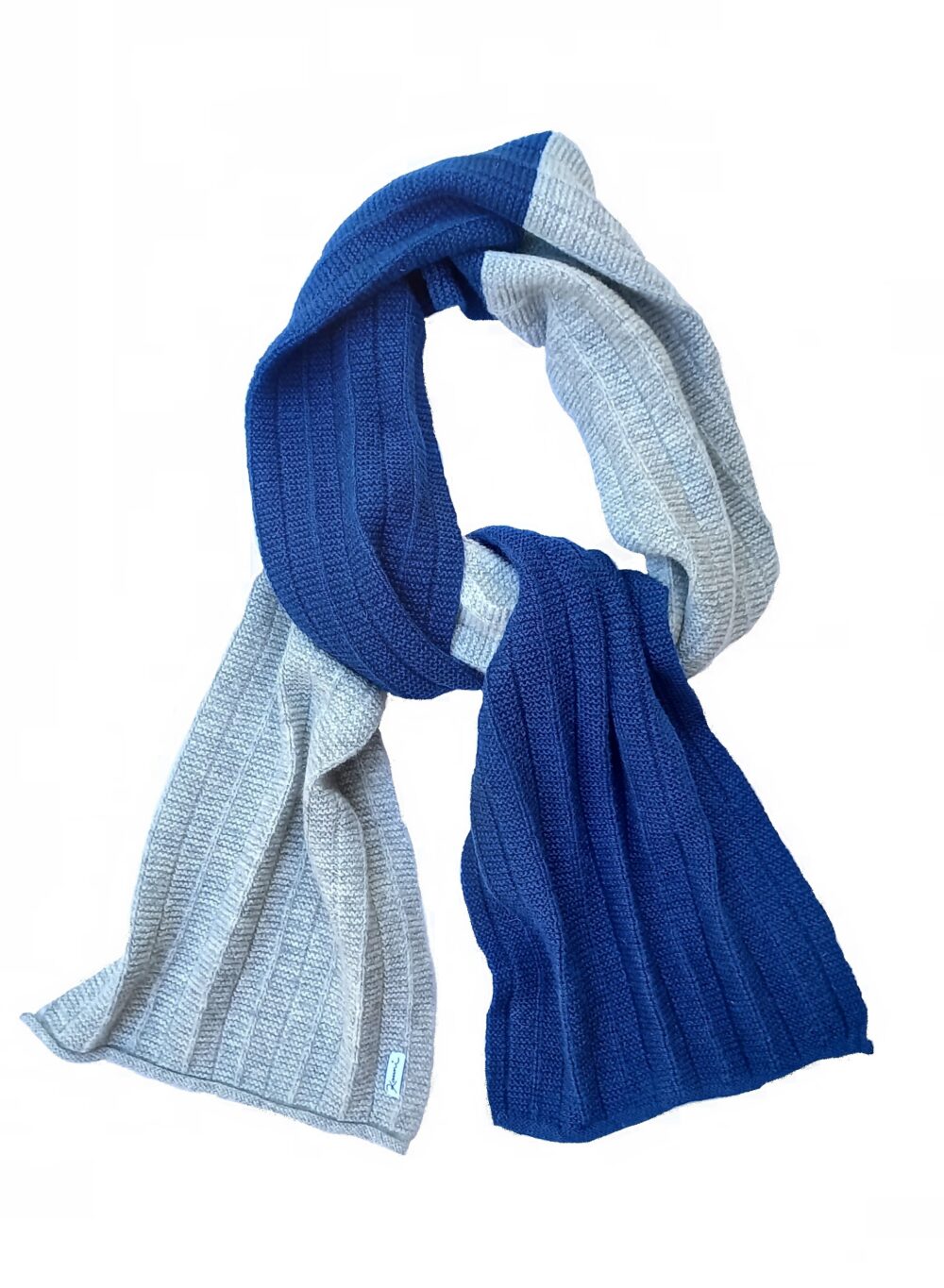 Multicolor scarf with texturized pattern - Image 1