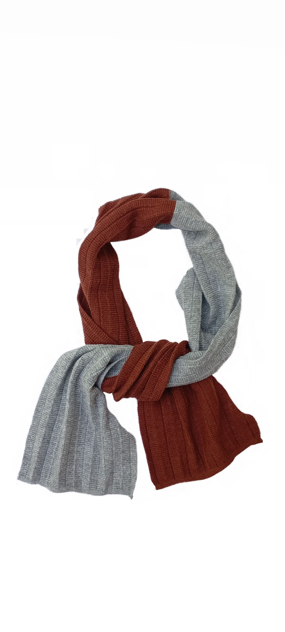 Multicolor scarf with texturized pattern - Image 1