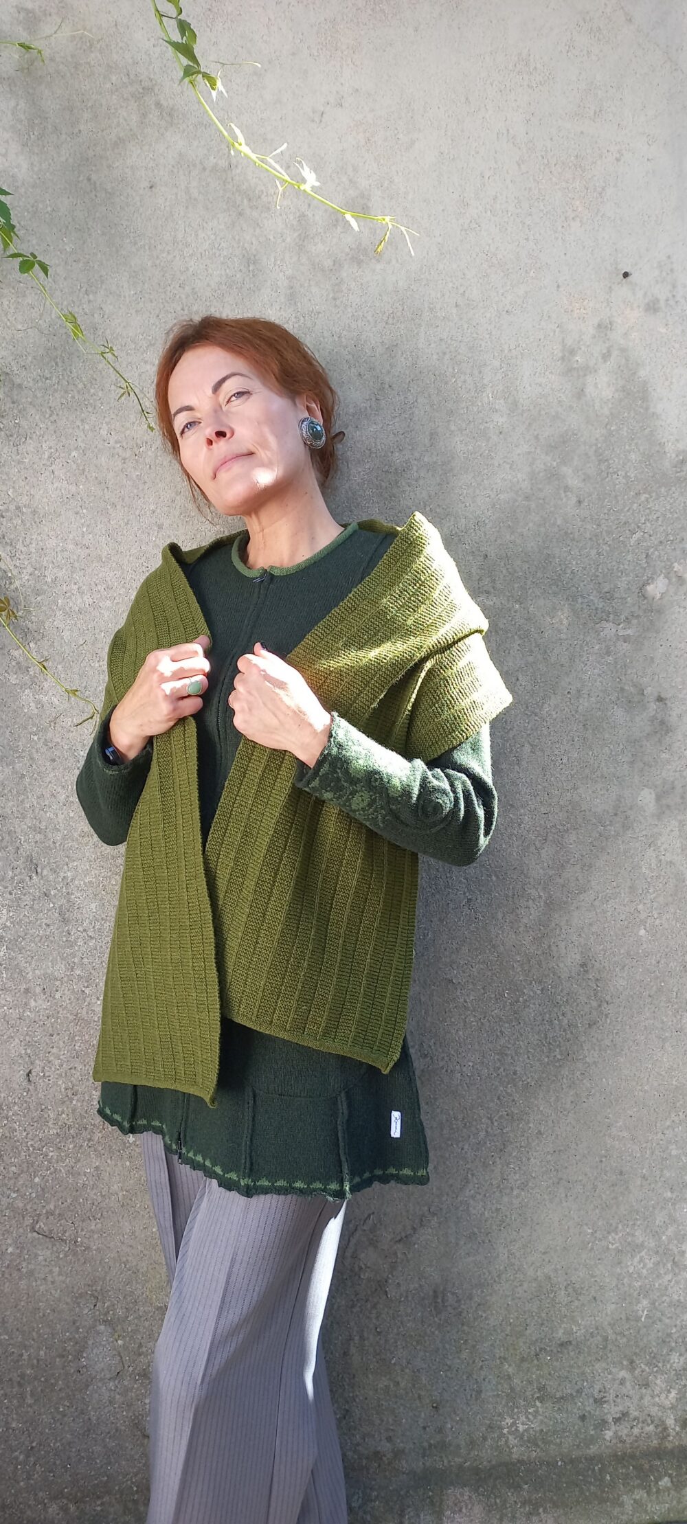 Merino wool scarf with texturized pattern - Image 2
