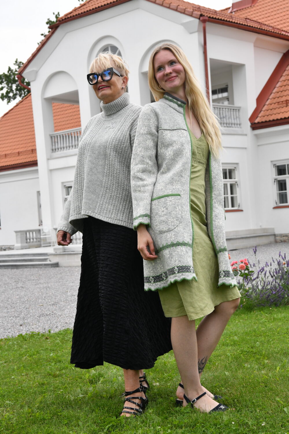 The Protection Cardigan – Long Patterned Wool Cardigan - Light Grey - Image 2