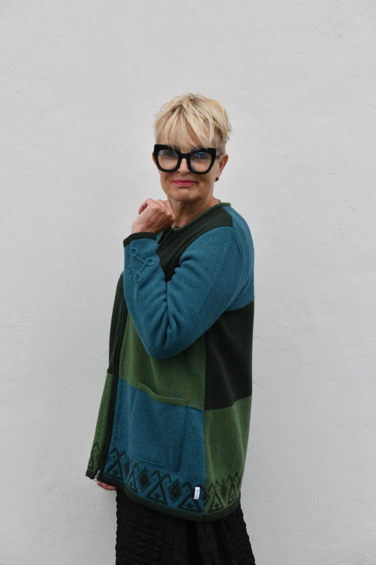 The Everyday A-Line Cardigan – Mid-Length Wool Cardigan - Green – image 4