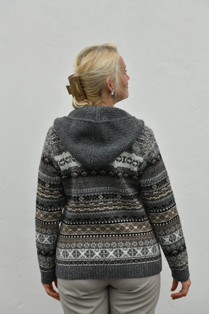 Heritage Sweater – Unisex Patterned Wool Pullover - Grey – image 2