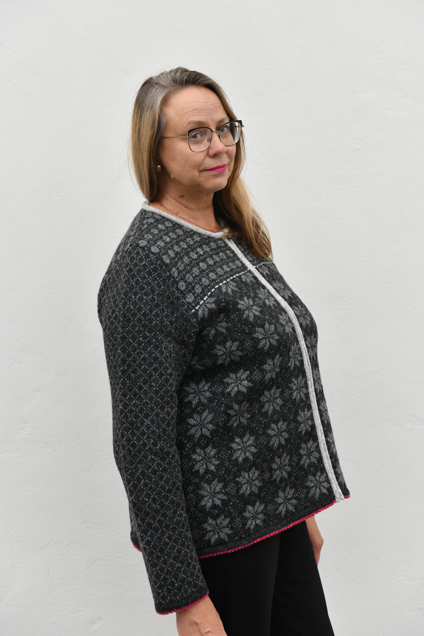 t-709 The Everyday A-Line Cardigan – Short Wool Cardigan - Dark Grey - Image 1