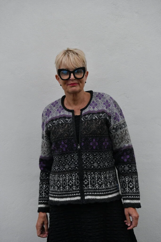 Lucky You Cardigan – Women's Patterned Short Cardigan - Dark Grey